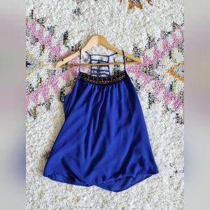 Studio Y from the buckle Aztec trim blouse top with detailed back